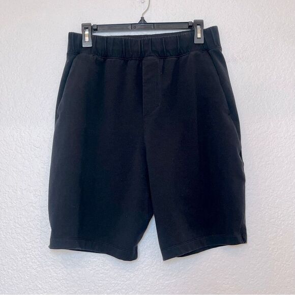 Lululemon Connector Short in Black size Medium - Picture 2 of 10